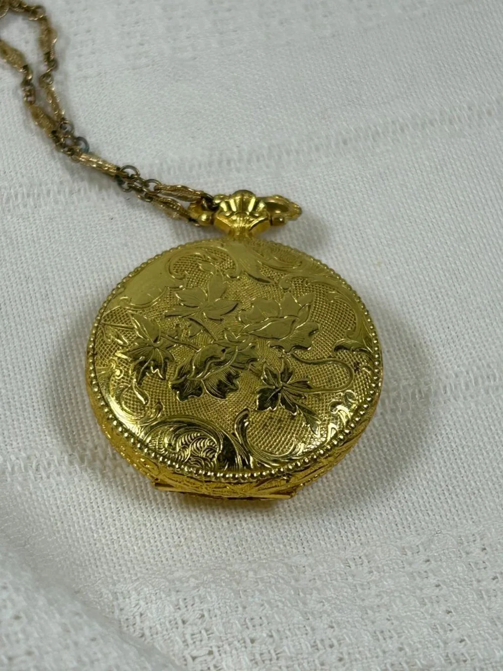 Vintage Gold Toned Locket Pocket Watch Necklace - Pre-owned
